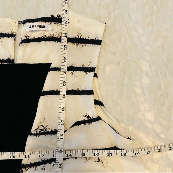 Suki + Solaine Ink Print top size Large - Picture 5 of 7